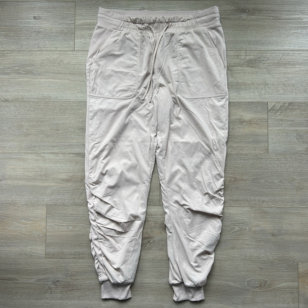 Lululemon Size 12 Light Pink High Rise Beyond the Studio 7/8 Lined Jogger
